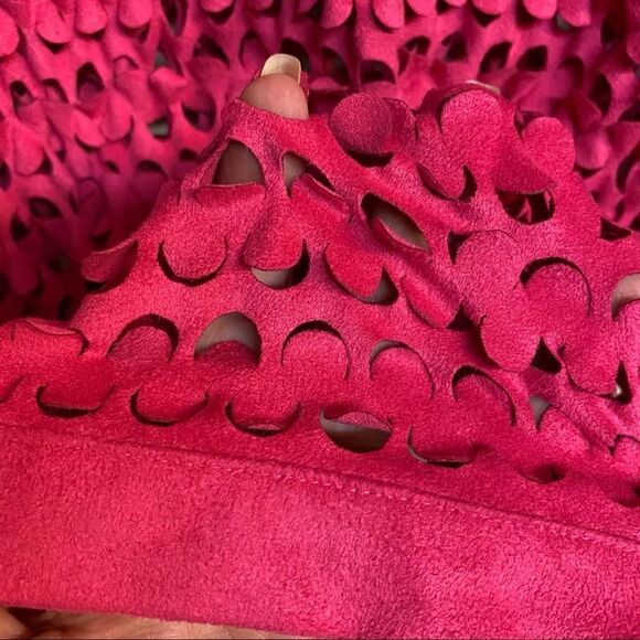 LINEA DOMANI Faux Suede Pink Eyelet Top Size XL - Picture 5 of 7